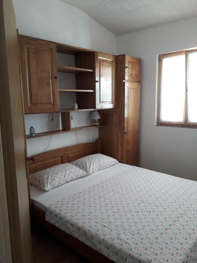 Apartmani Matko Betina  Exteriér fotografie